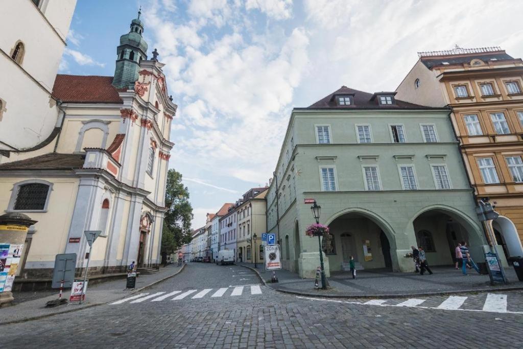 شقة U Zlate Hvezdy Apartman Rizal Litoměřice المظهر الخارجي الصورة